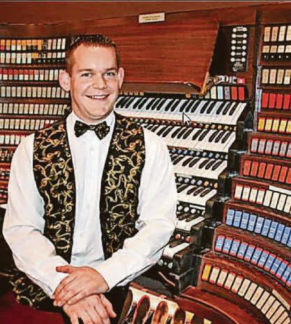 Organist in town hall concert