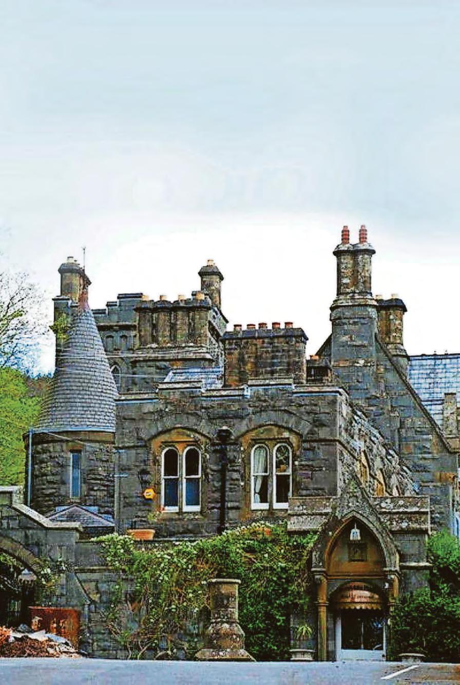 Historic Welsh buildings make latest 'at risk' list