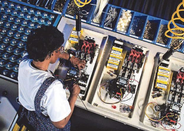 Growth slows across private sector as job cuts increase