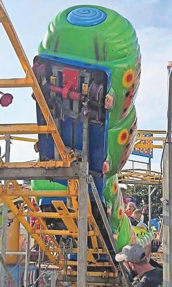 13 children hurt as ride derails at pleasure park