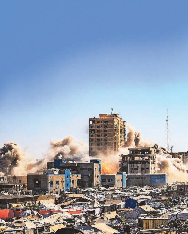 Israeli strike demolishes Gaza offices