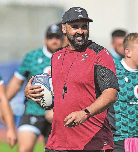 Super Rygbi can be a massive asset in developing our new stars, says Thomas