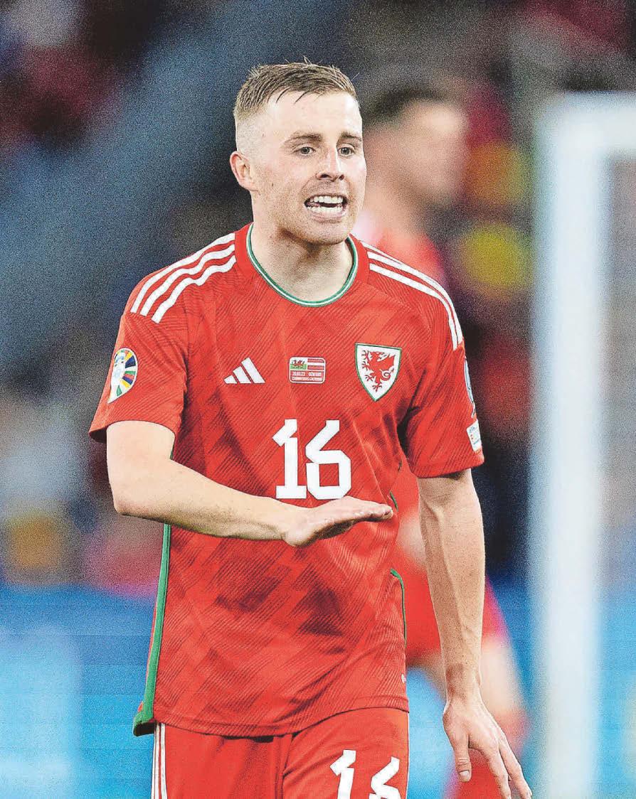 Wales ace Morrell forced to quit at 28