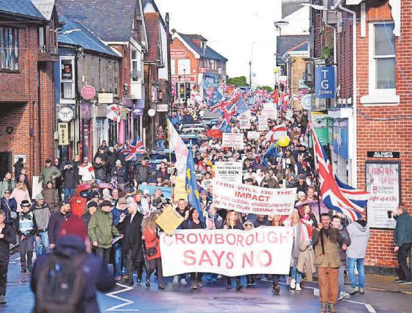 Hundreds protest over asylum seekers plan