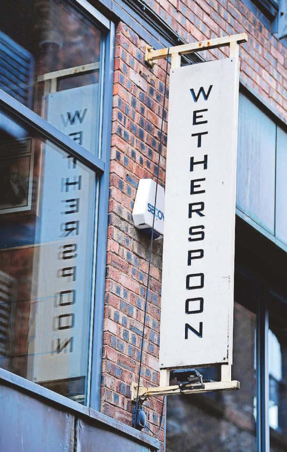 Wetherspoon set to reveal festive figures