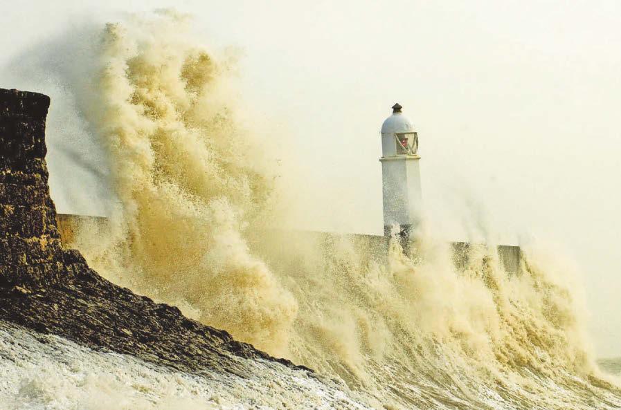 Flood alert as heavy rain and gales set to hit Wales