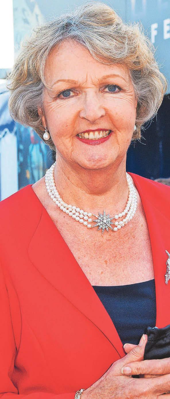Tributes to 'comic genius' Penelope after death at 86