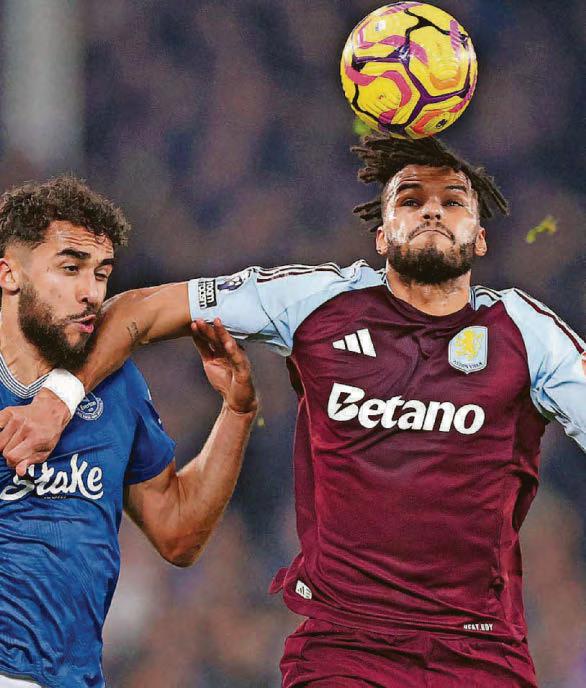 UNAI FAVOURITE STILL SPLITS THE VILLA FAITHFULL