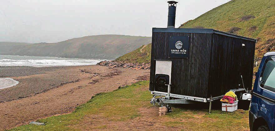 OUR REPORTER PUTS NEW BEACH SAUNA CRAZE TO THE TEST