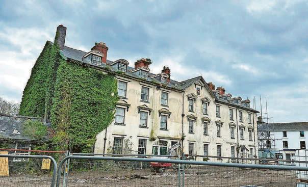 COUNCIL TO PRESS AHEAD FOR LISTED BUILDING PERMISSION TO DEMOLISH CHERISHED BUT 'DANGEROUS' HOTEL