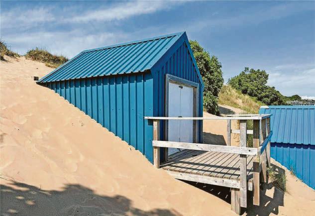 BEACH HUT THAT COSTS AS MUCH AS A HOUSE