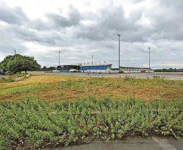 Football club plans new padel courts