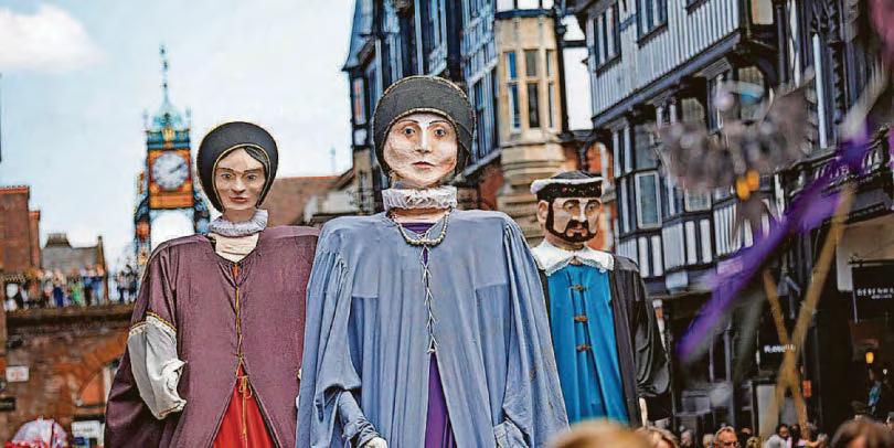 Medieval street parade returns