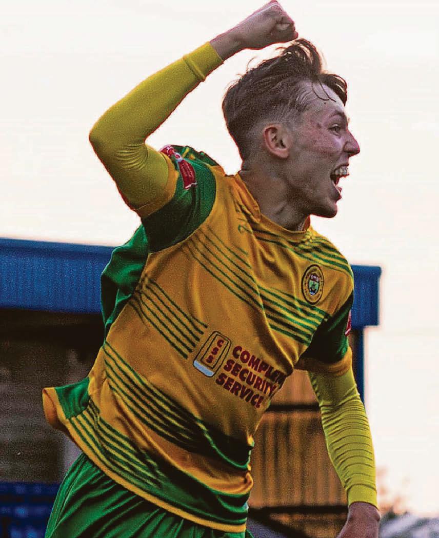 Cup final hero to stay with Linnets