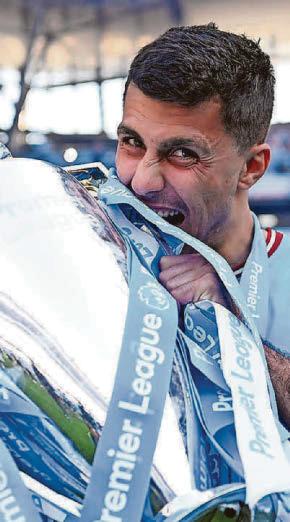 Rodri back on pitch as golden midfielder steps up his recovery