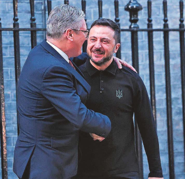 Sir Keir's hugs for Zelensky after row with Donald Trump