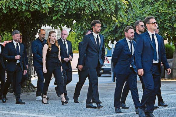 'EXTRAORDINARY PEOPLE'