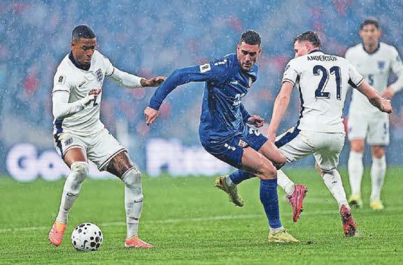 Vlahovic tipped to ease forward failings