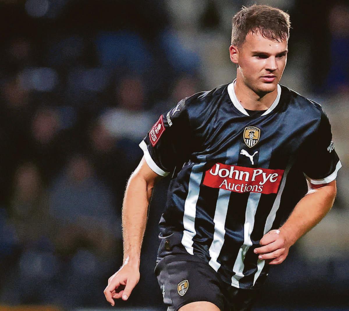 Defensive work helps Magpies get back on track in race for promotion