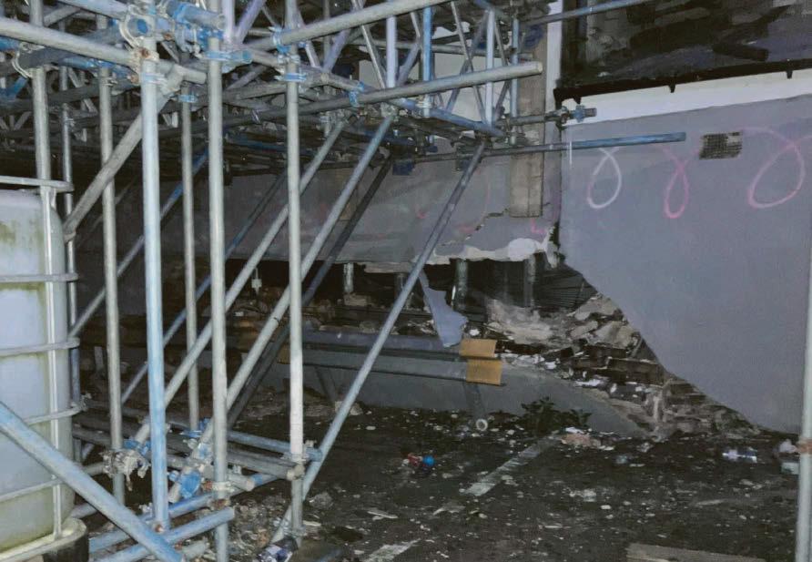 Brass Monkey starts to collapse before facelift