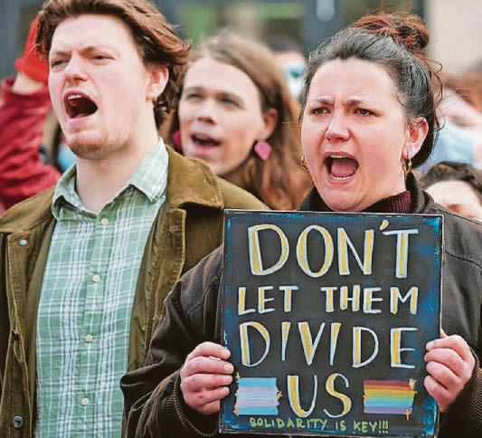 Snooker will review transgender policy