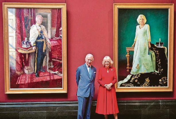 New portraits of King and Queen are revealed
