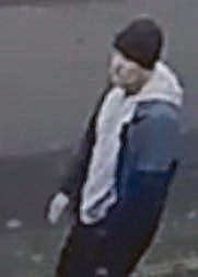 Appeal after jewellery stolen in daytime burglary of home