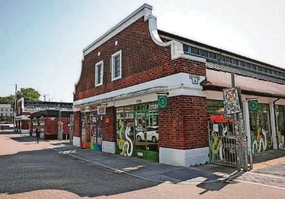 From the 'bottoms' to a top place for shopping