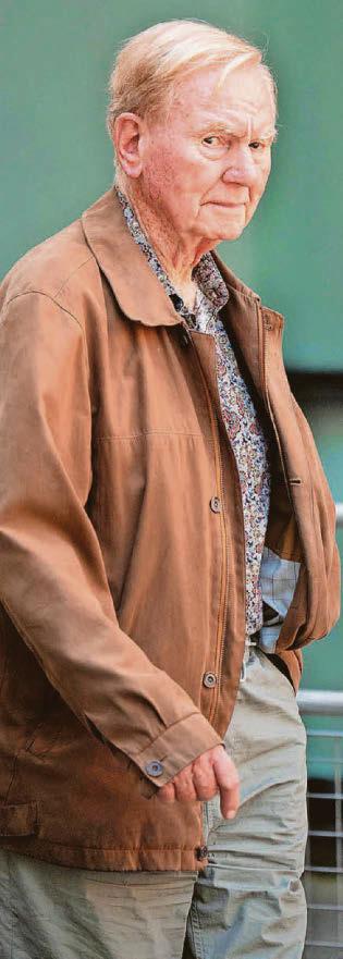 Former Nasa boffin admits defrauding his investors