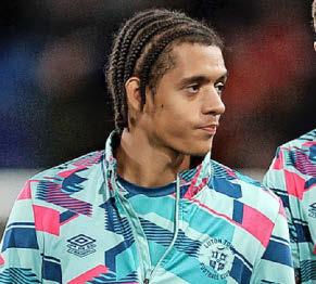 Magpies' double as kick-off looms