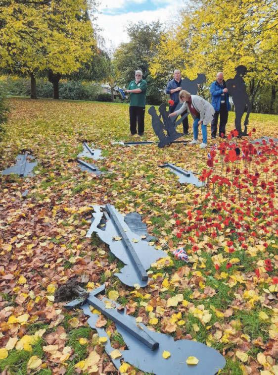 'Disgraceful' vandals attack war memorial