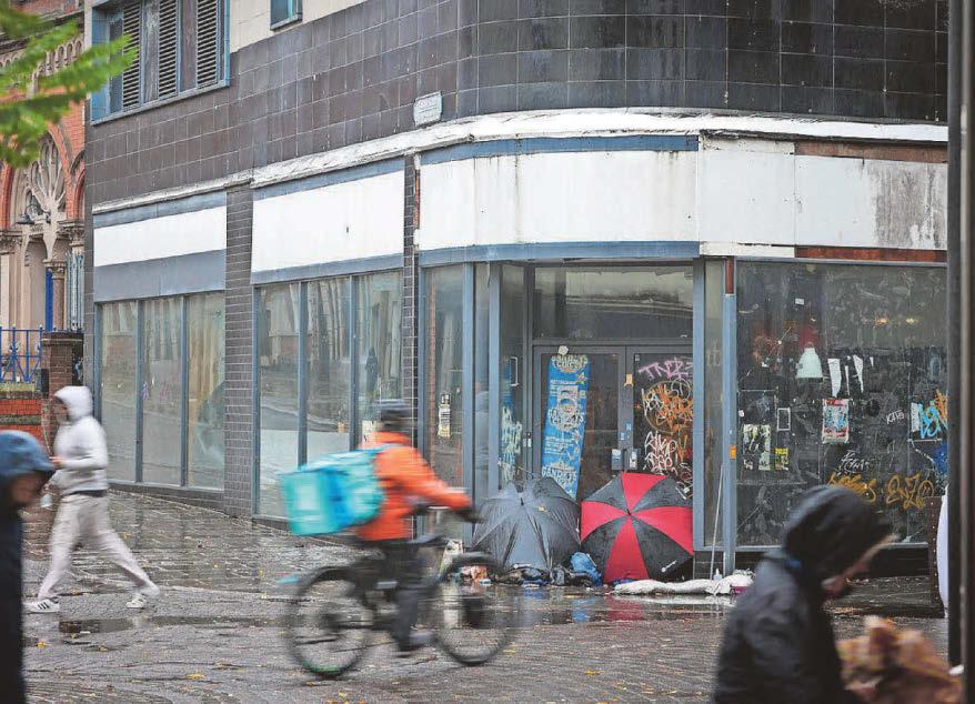 Homeless people back outside shops after city council clean-up operation