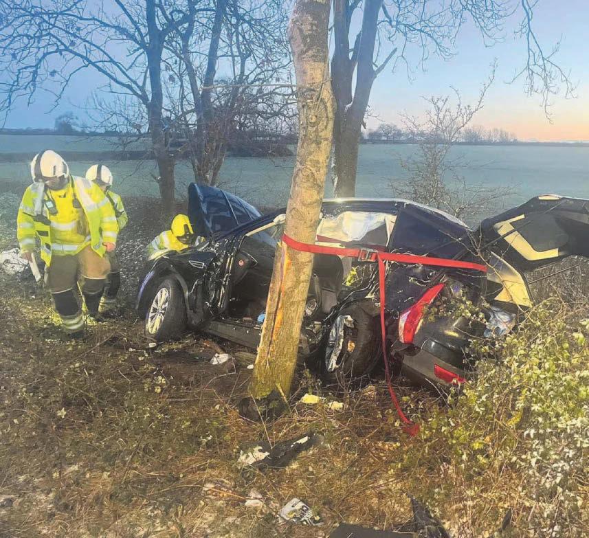 Road shut after ice smashes