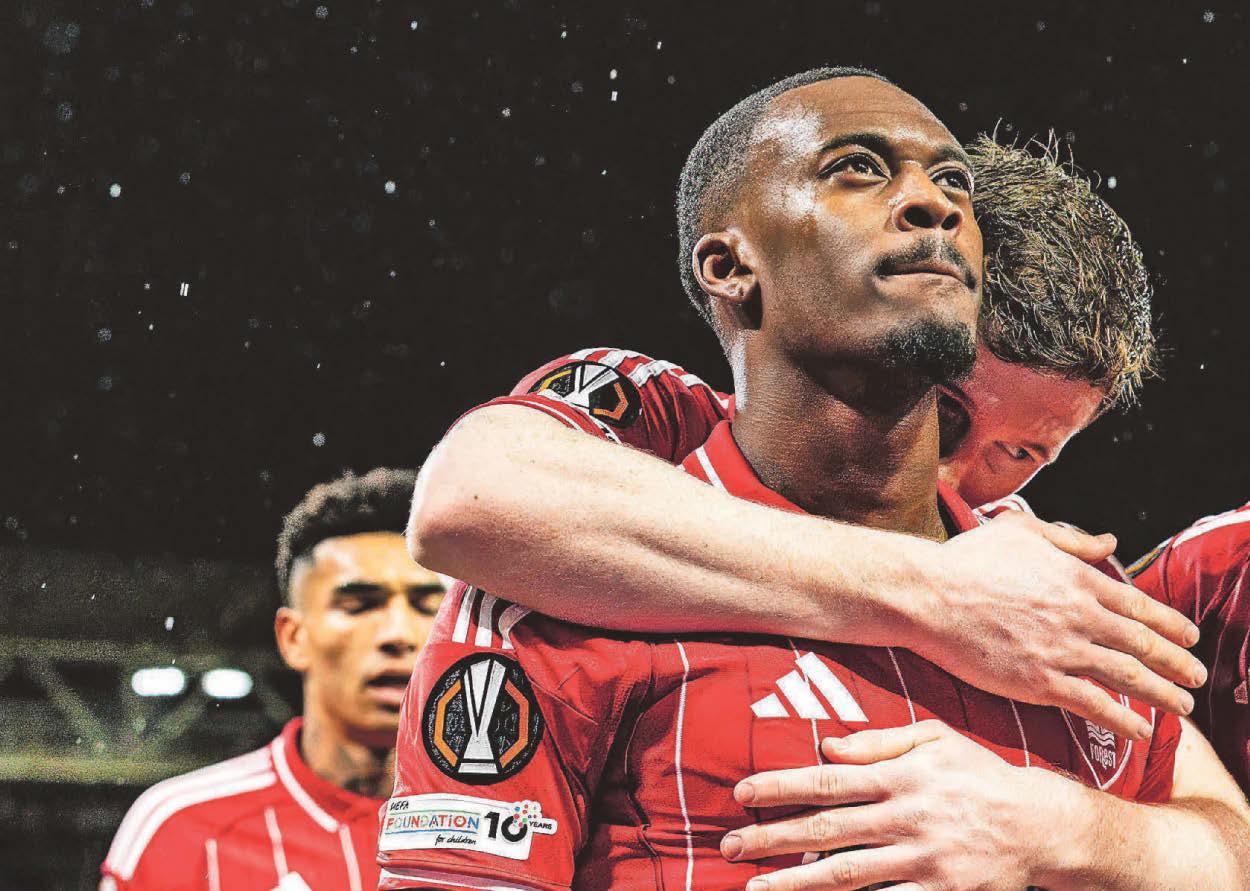 Forest survive scare to reach last 16