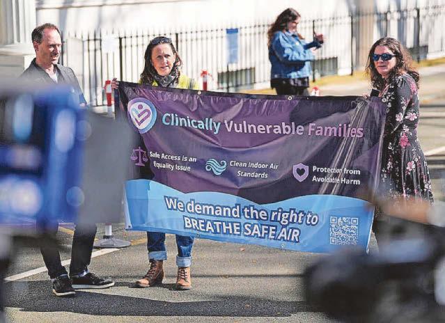 Covid report 'shows risk of outbreak'