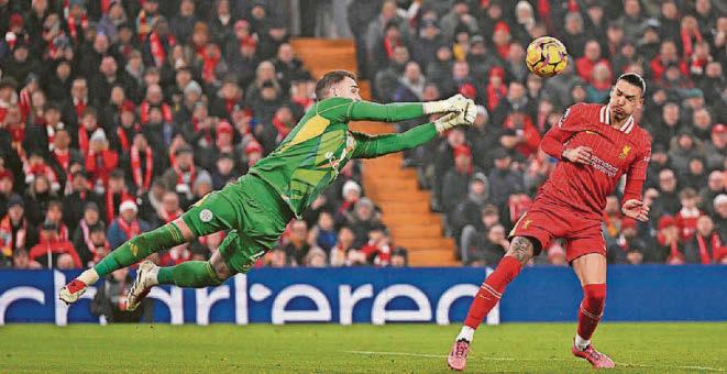... while the Canaries fail in swoop for goalkeeper