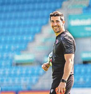 Cifuentes happy to be reunited with goalkeeper coach