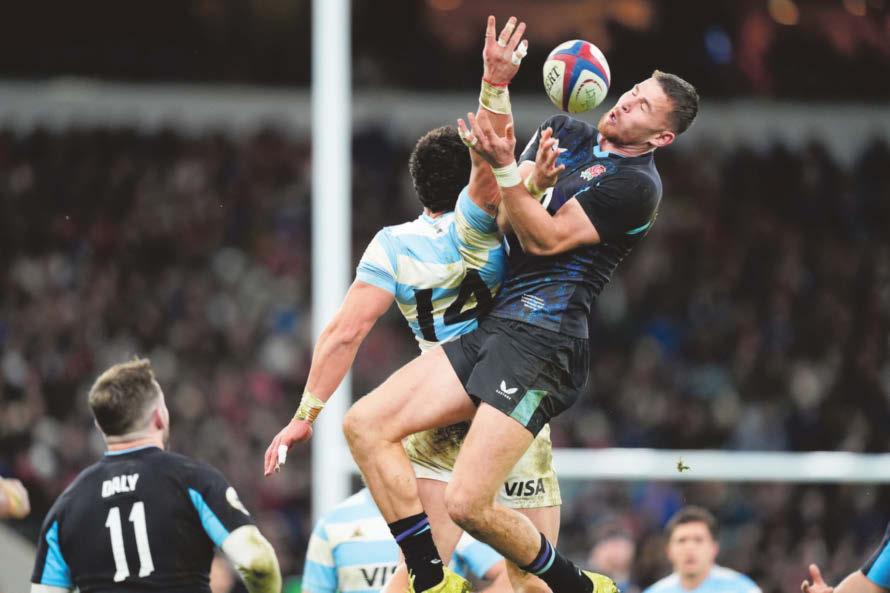 Nervy England hold on to beat Argentina