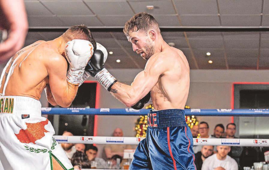 Bruce makes successful first defence of his Midlands title