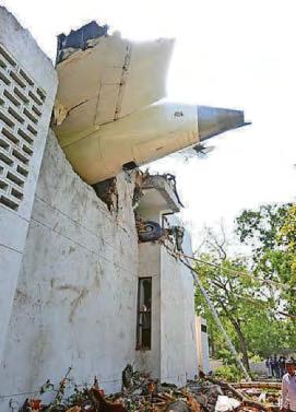 Man survives plane crash