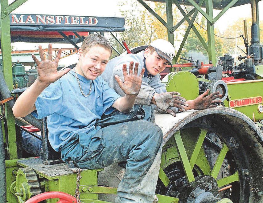 Steam enthusiasts wowed by turnout for annual show