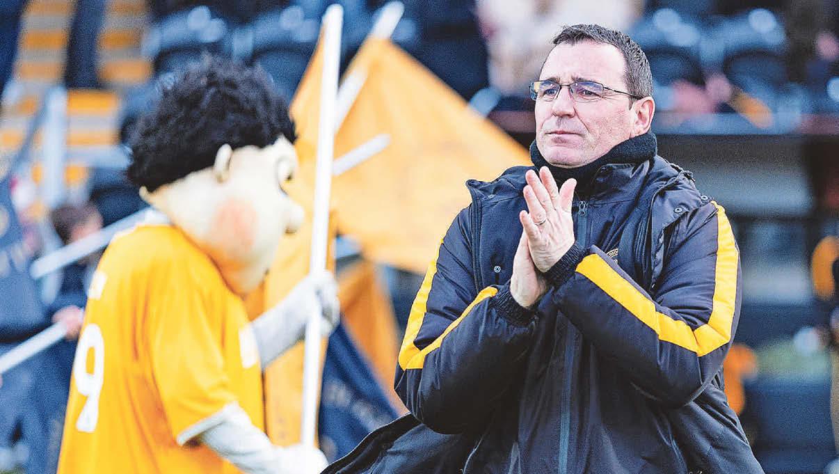 Boss Bowyer challenges players after away point
