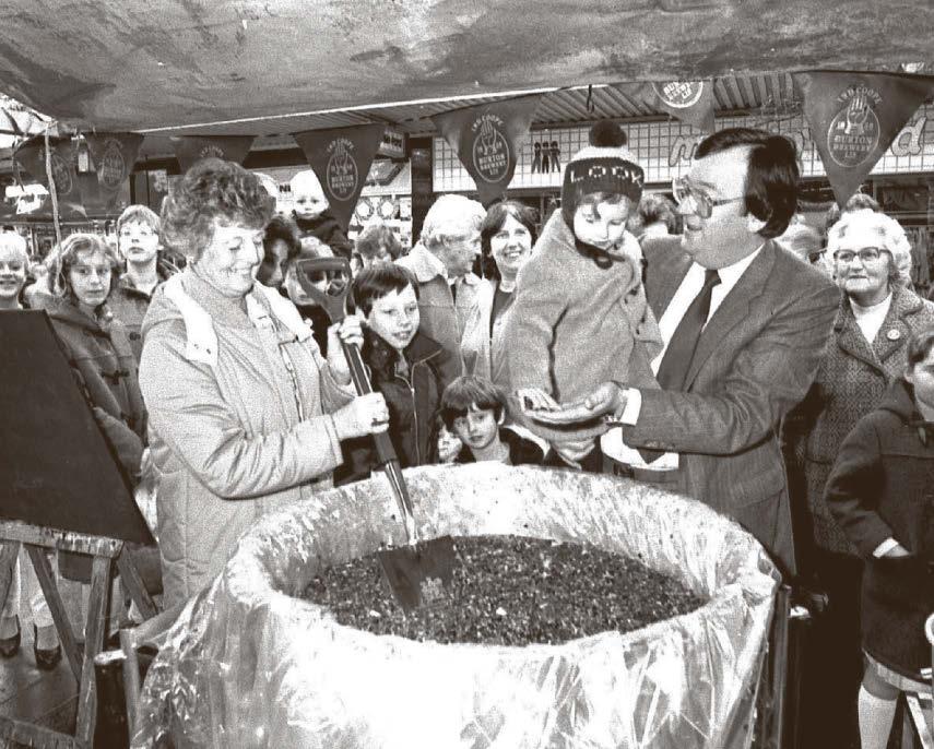 Anyone for a record slice of Xmas pudding in 1985?