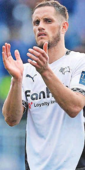 Saunders' praise for bringing in Round at Pride Park