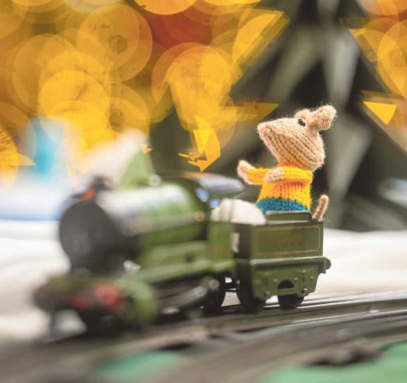 MICE TO MEET YOU... HAVE A VERY ABBEY CHRISTMAS