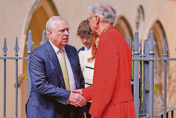 Andrew joins royal family at Easter service