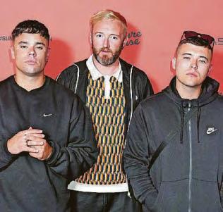 'Trio should face Glastonbury ban'