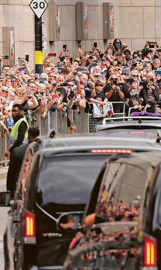 A FAN-TASTIC SEND-OFF FOR A CITY LEGEND
