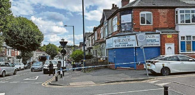 Murder hunt after man is found with fatal stab wounds