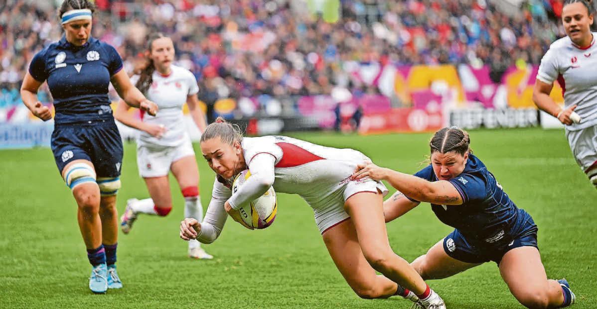 Free-scoring England crush Scots to set up France semi